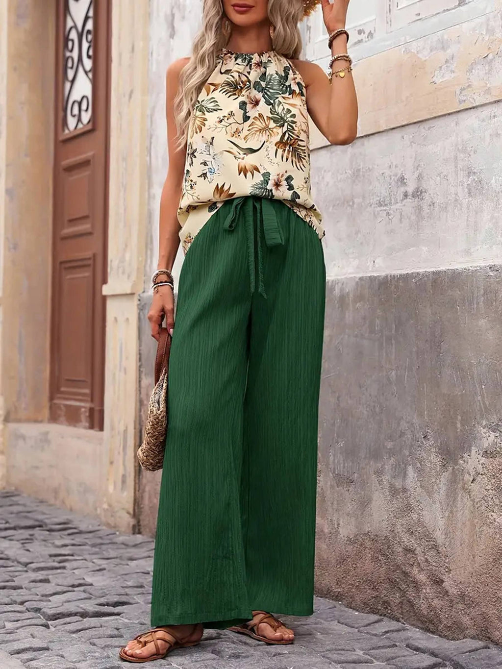 Two Piece Set Of Sleeveless Top and Pants